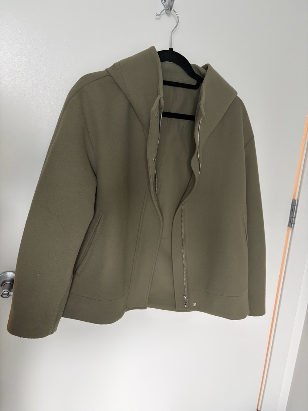 GU Olive Green Hooded Bomber Jacket Zip Front Pockets Women’s Size M